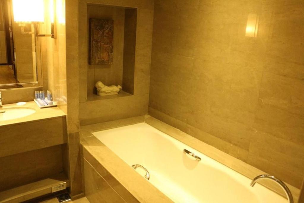 XI Yu Hotel Kanton Exterior foto